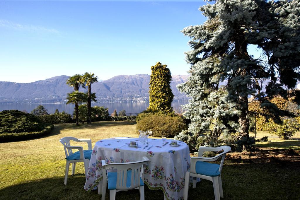 Villa Panorama Porto Valtravaglia Bagian luar foto