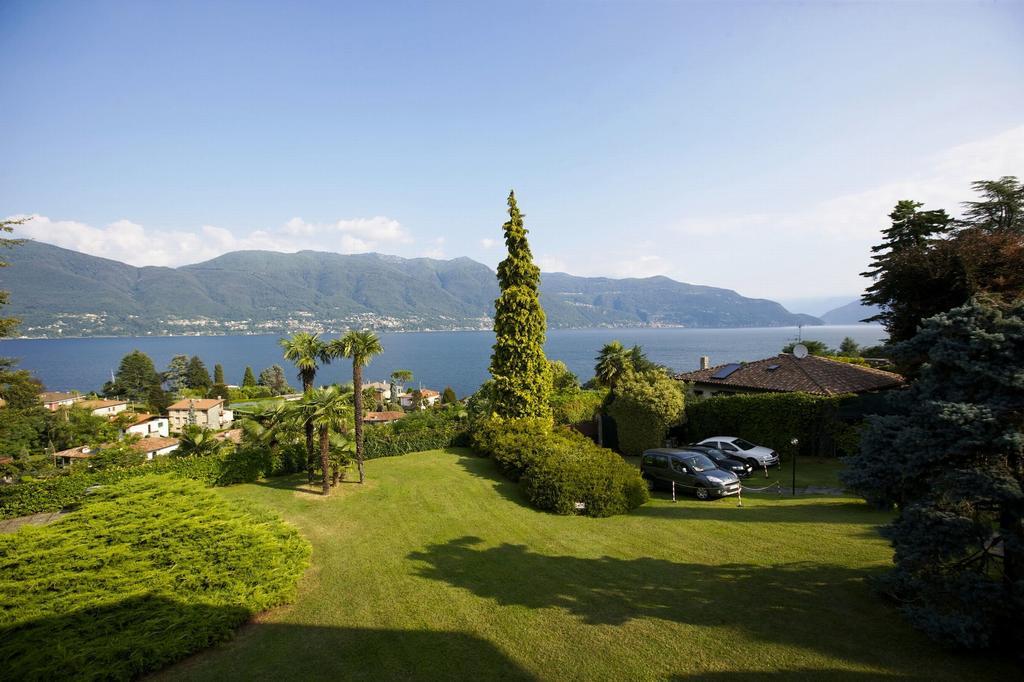 Villa Panorama Porto Valtravaglia Bagian luar foto